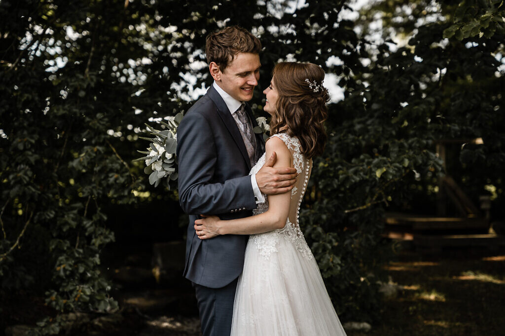 Hochzeitsfotograf Augsburg, amaniundchris Hochzeit, Verlobungsfotos, Paarfotograf, Hochzeitsfotograf Bayern, Mittelstetter Mühle